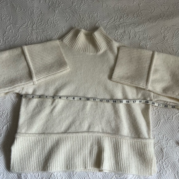 Marled Cream Cowl Neck Sweater with Ribbed Detailing - Picture 5 of 7